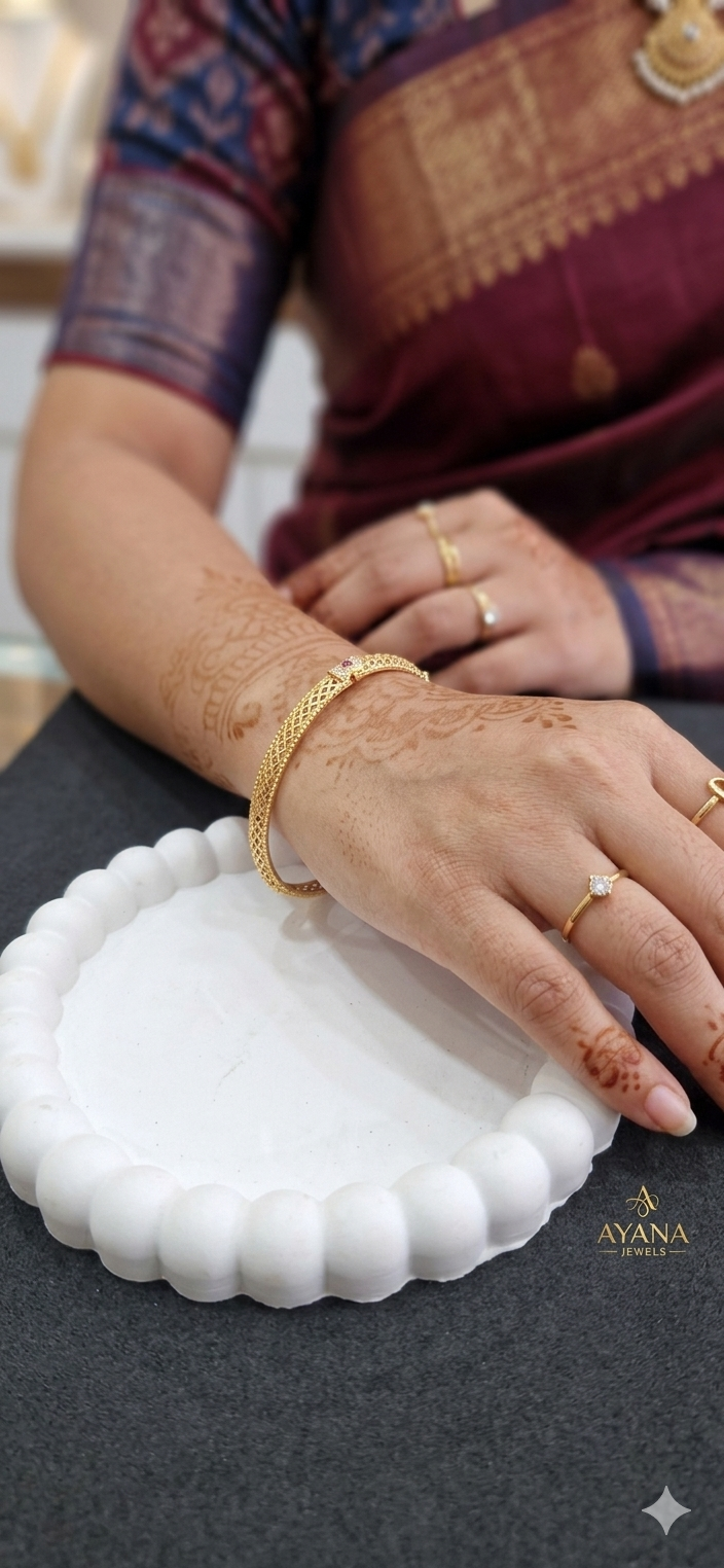 Royal Lattice Gold-Toned Elegance Bangles