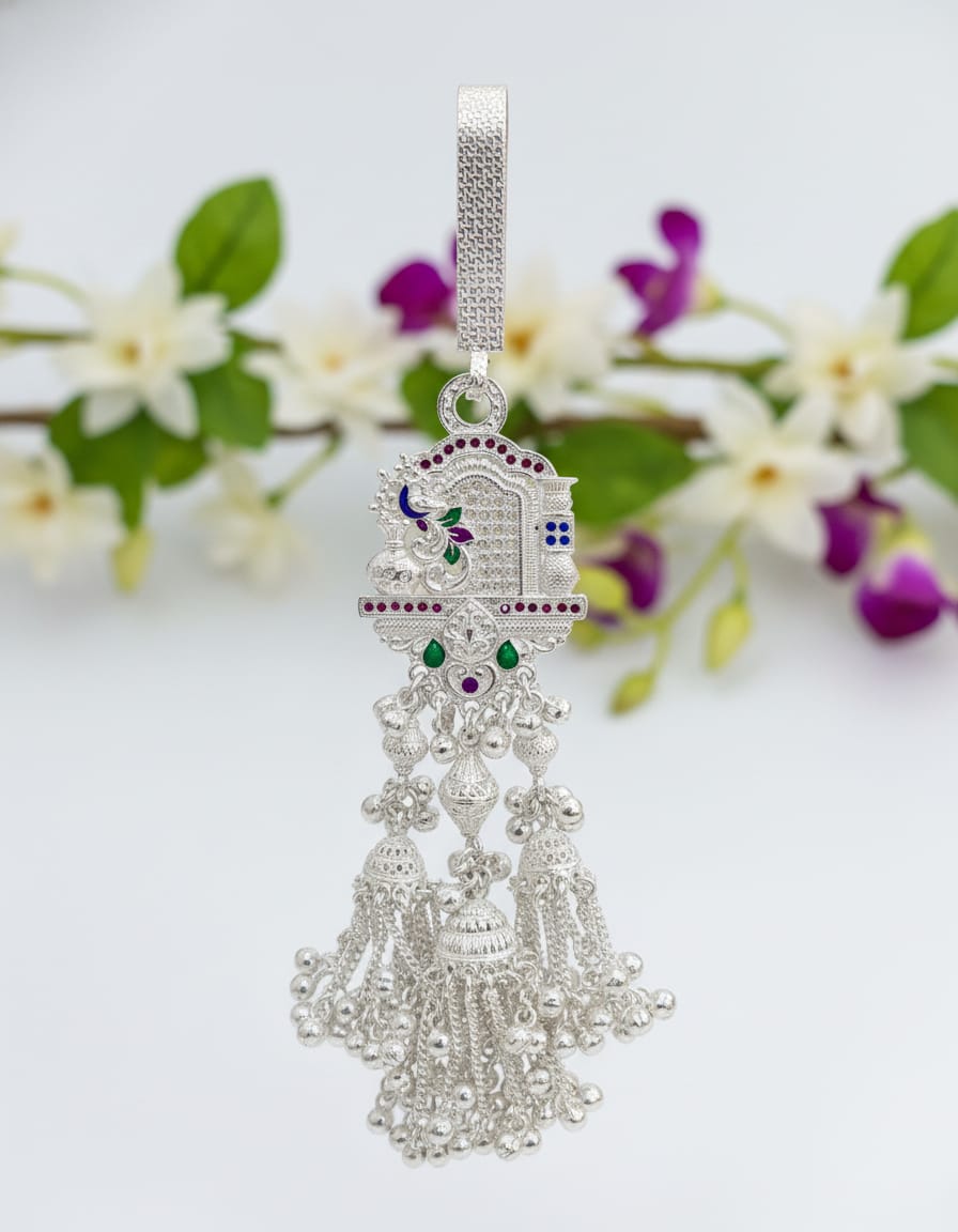 Regal Peacock Palace Tassel Juda